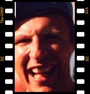 Padre Alex bittet fuer das Jahr 2002 um mehr Geduld: vermehrte Studienanstrengungen fuehren zu selteneren Eintraegen in die Geschichtssektion!